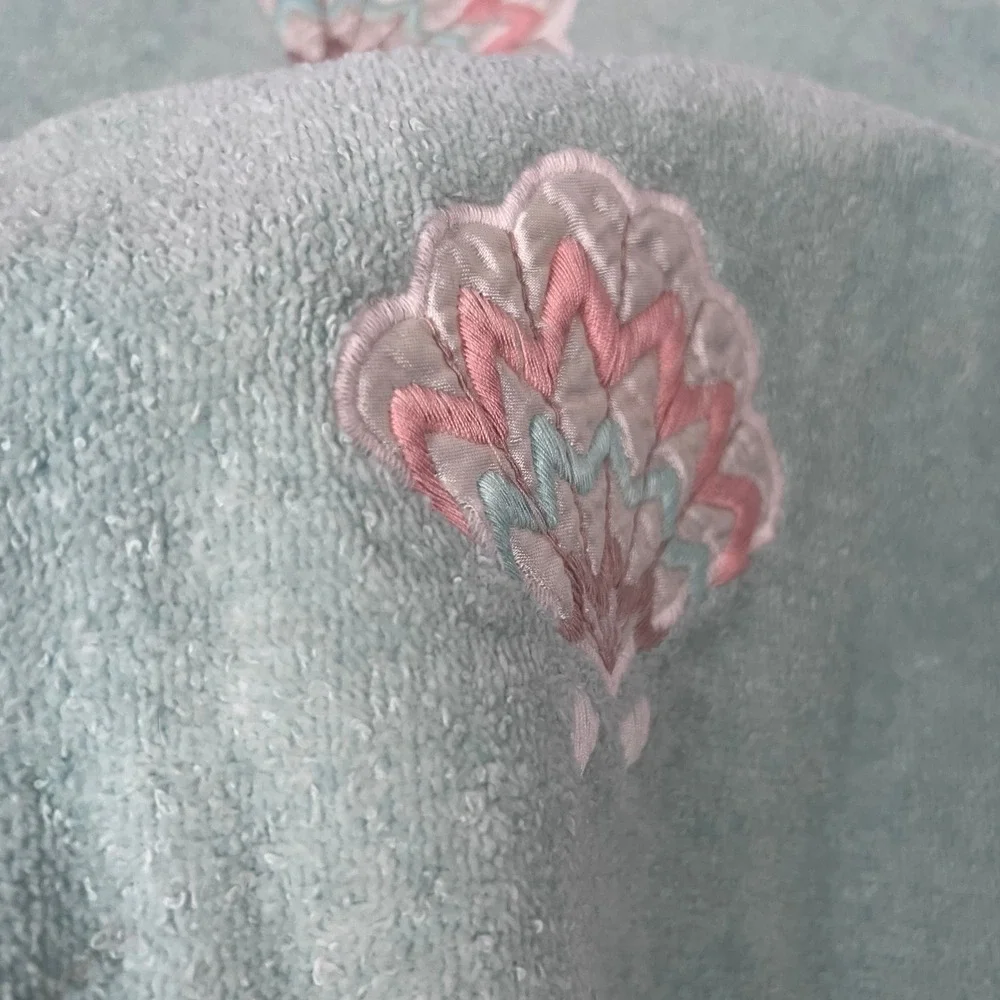 Cannon Royal‎ 2pc Set Blue Green 100% Cotton Embroidered Seashell Towels 80s